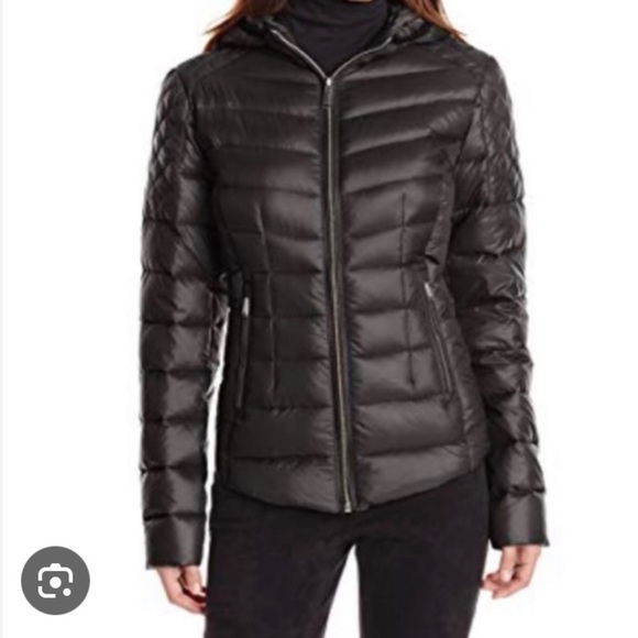 BCBGeneration  Down black lightweight Packable Hooded Zip up Jacket - Picture 1 of 13